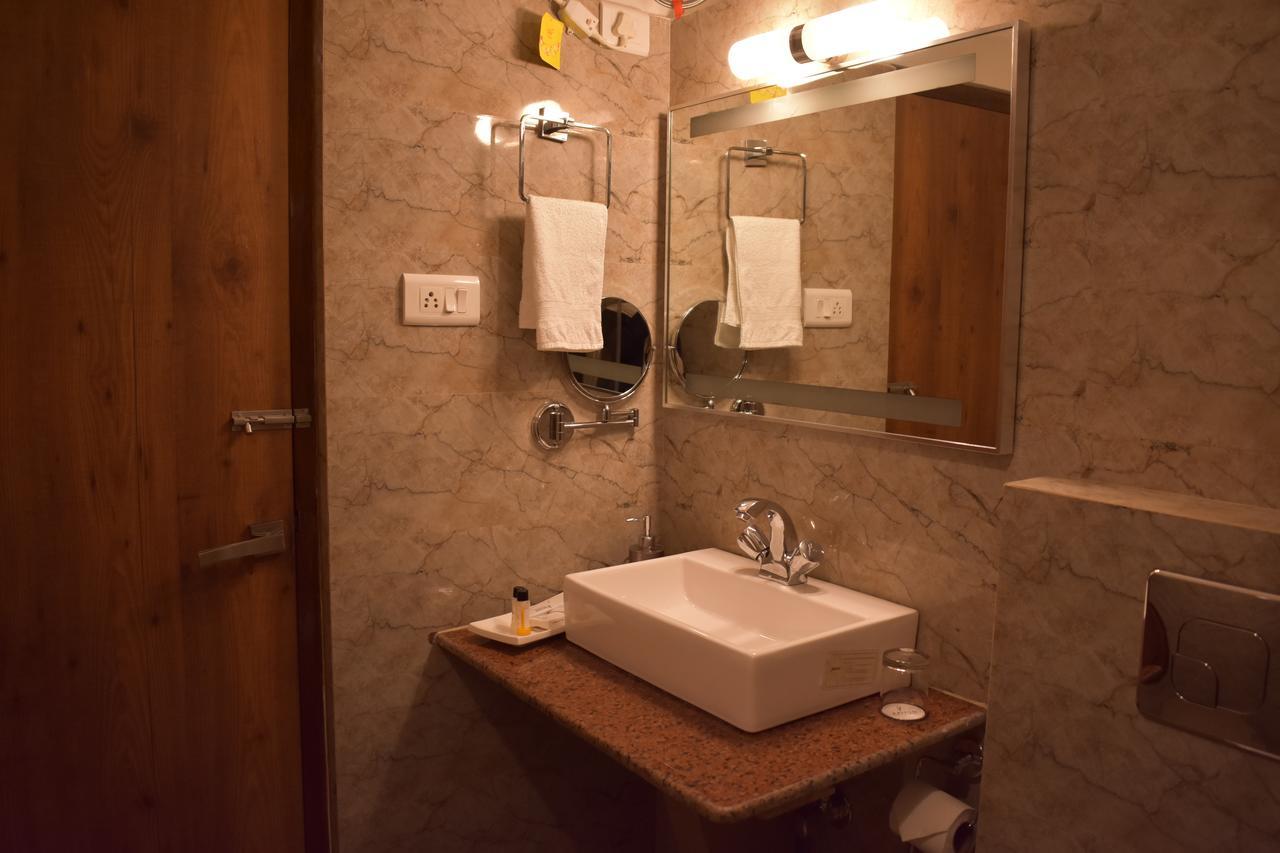 Kaizun Bed Breakfast Шиллонг Екстер'єр фото