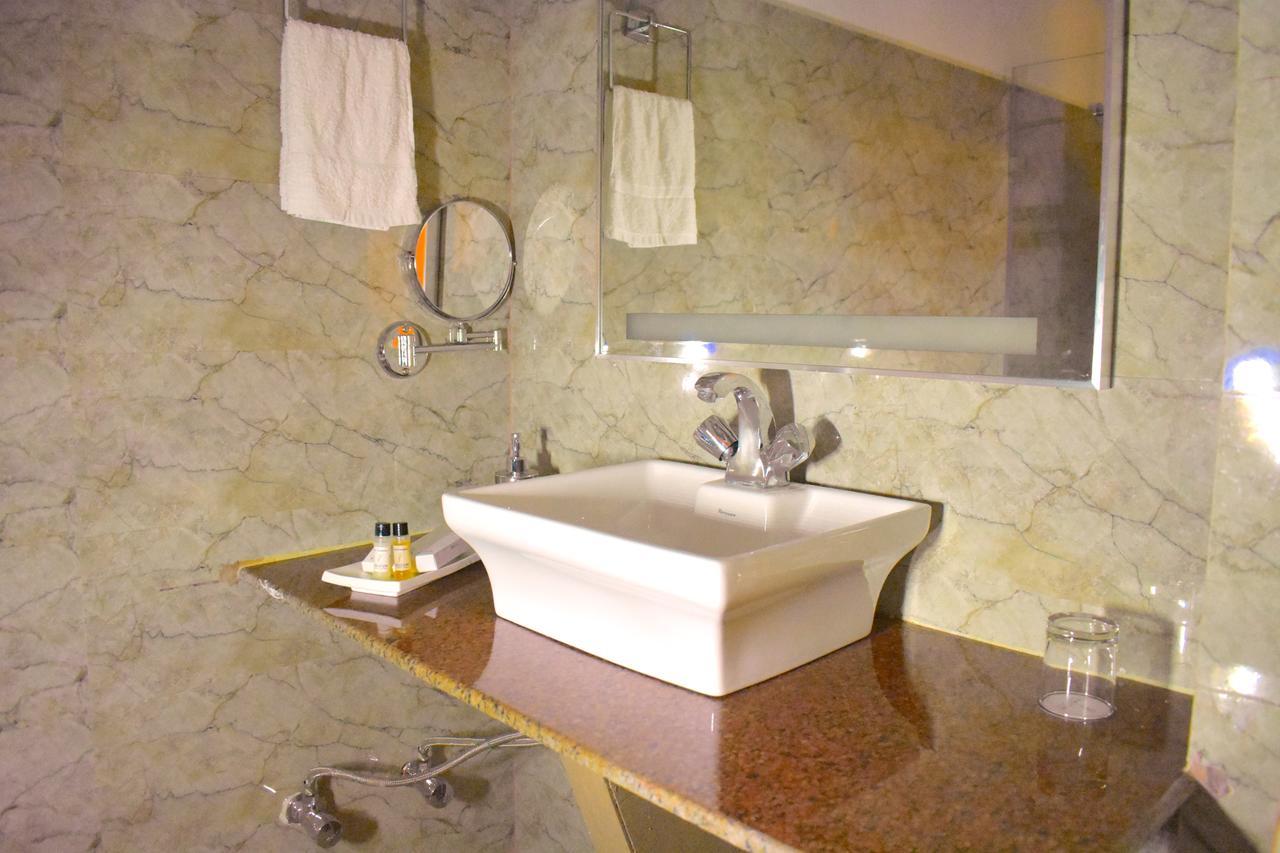 Kaizun Bed Breakfast Шиллонг Екстер'єр фото