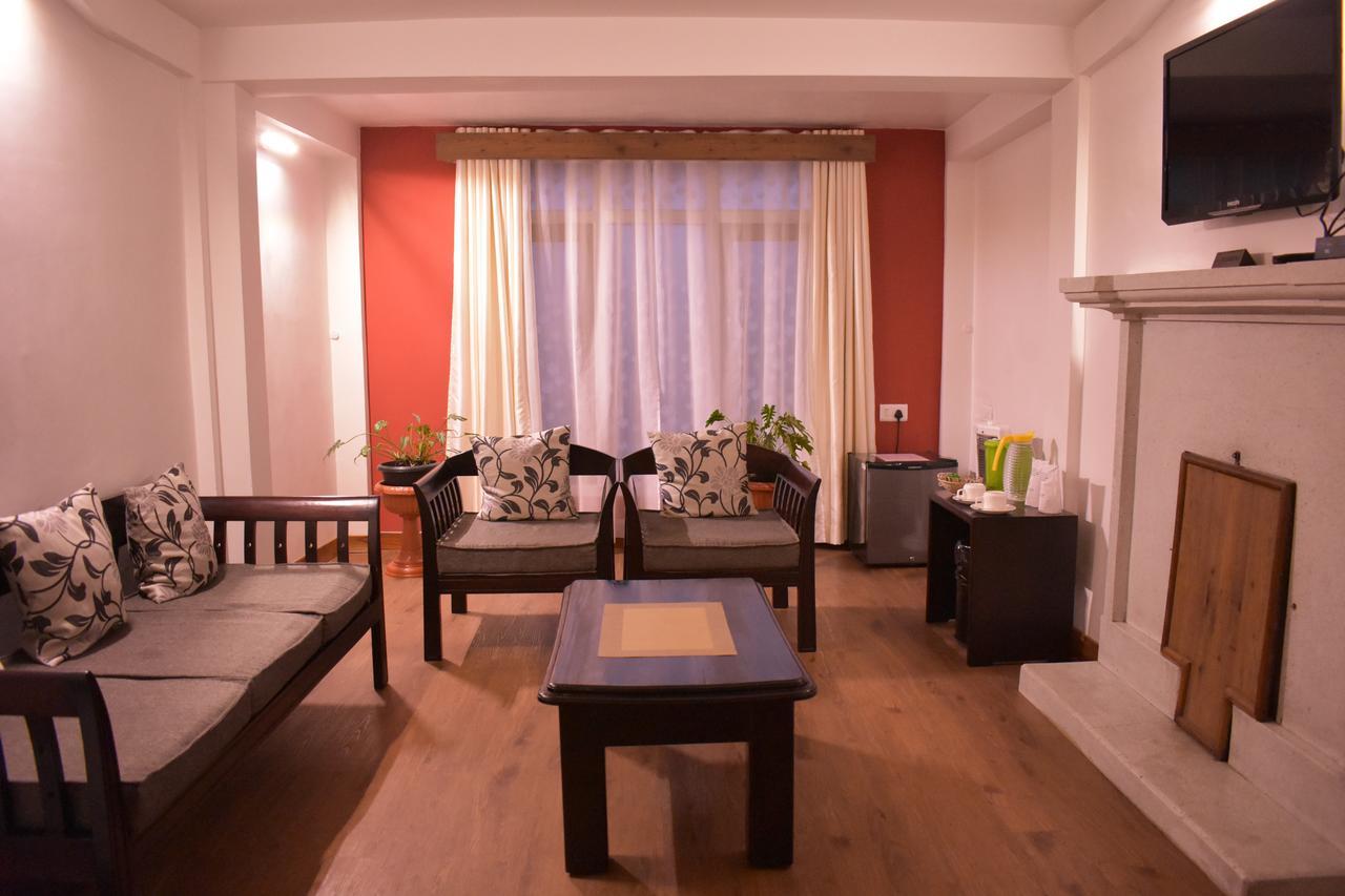 Kaizun Bed Breakfast Шиллонг Екстер'єр фото