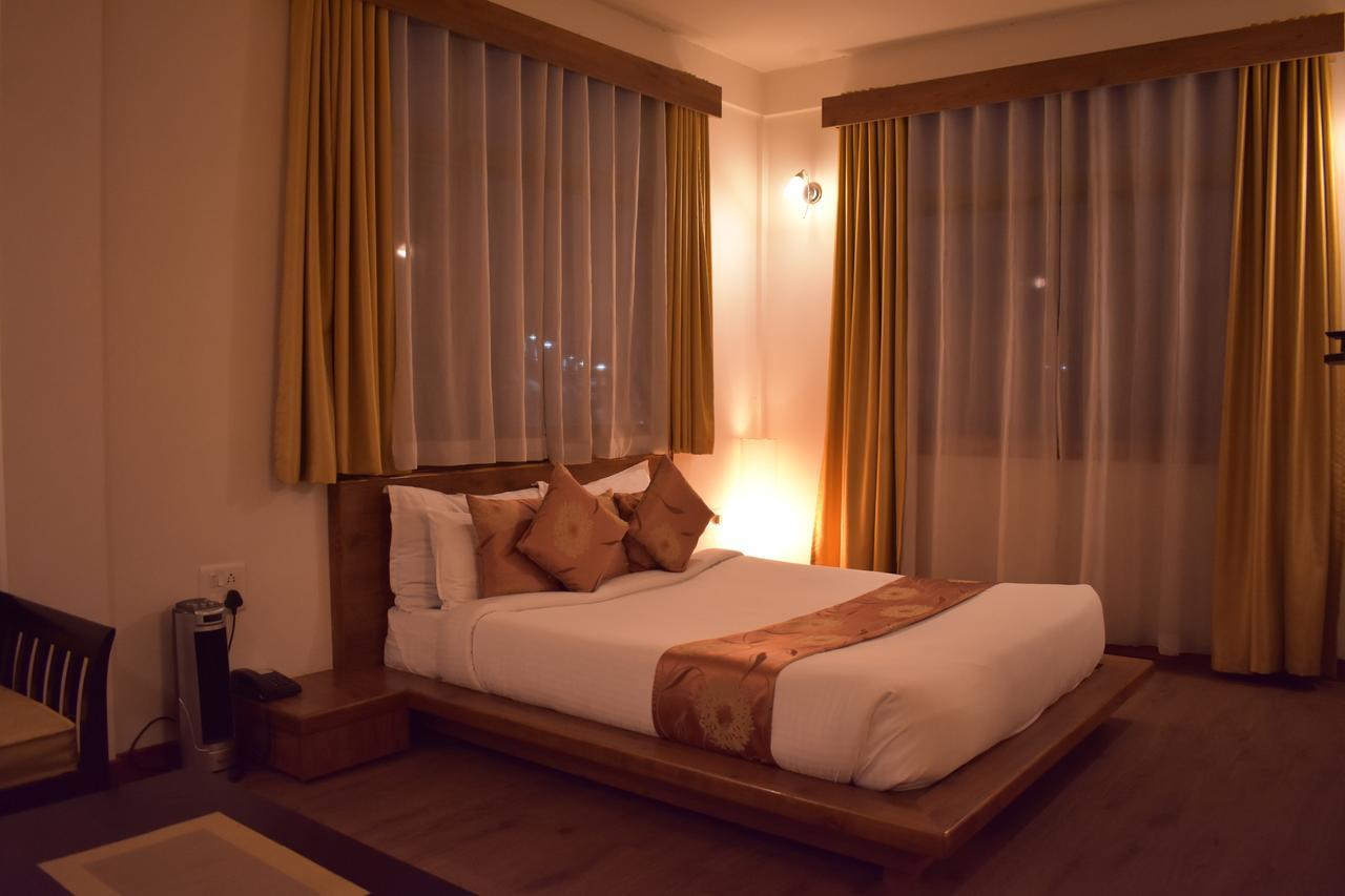 Kaizun Bed Breakfast Шиллонг Екстер'єр фото