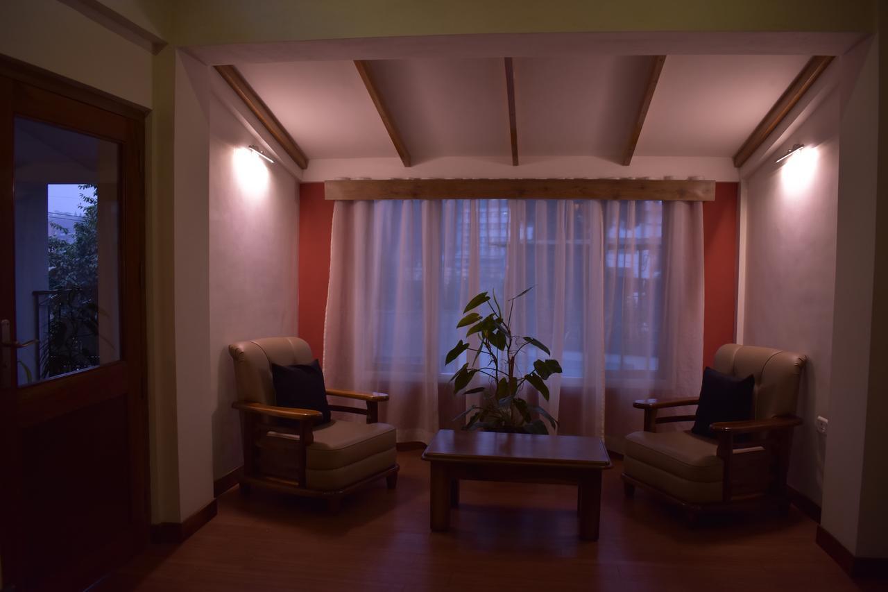 Kaizun Bed Breakfast Шиллонг Екстер'єр фото